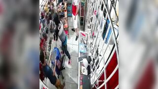 Violent Robbers Repeatedly Stab Two Employees in Brutal Auto Parts Store Attack