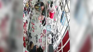 Violent Robbers Repeatedly Stab Two Employees in Brutal Auto Parts Store Attack