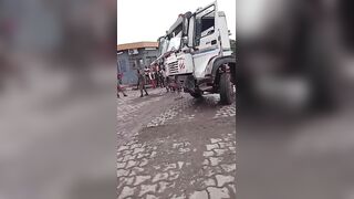 Trucker killed by safety barrier during a maneuver
