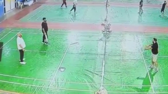 Man Playing Badminton Suddenly Dies