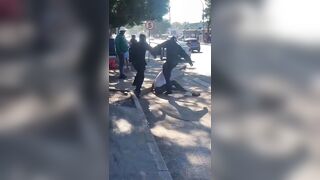 Man Kicked In The Head For Throwing Rocks At Random Cars