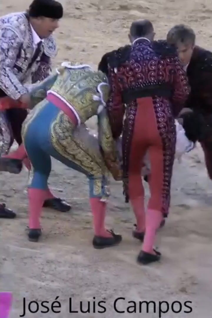 Classic: Spanish bullfighter brutally gored