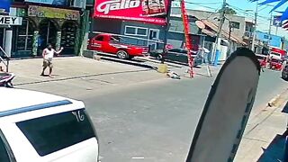 Electrocuted Worker Falls Dead  On The Roadside In Guatemala