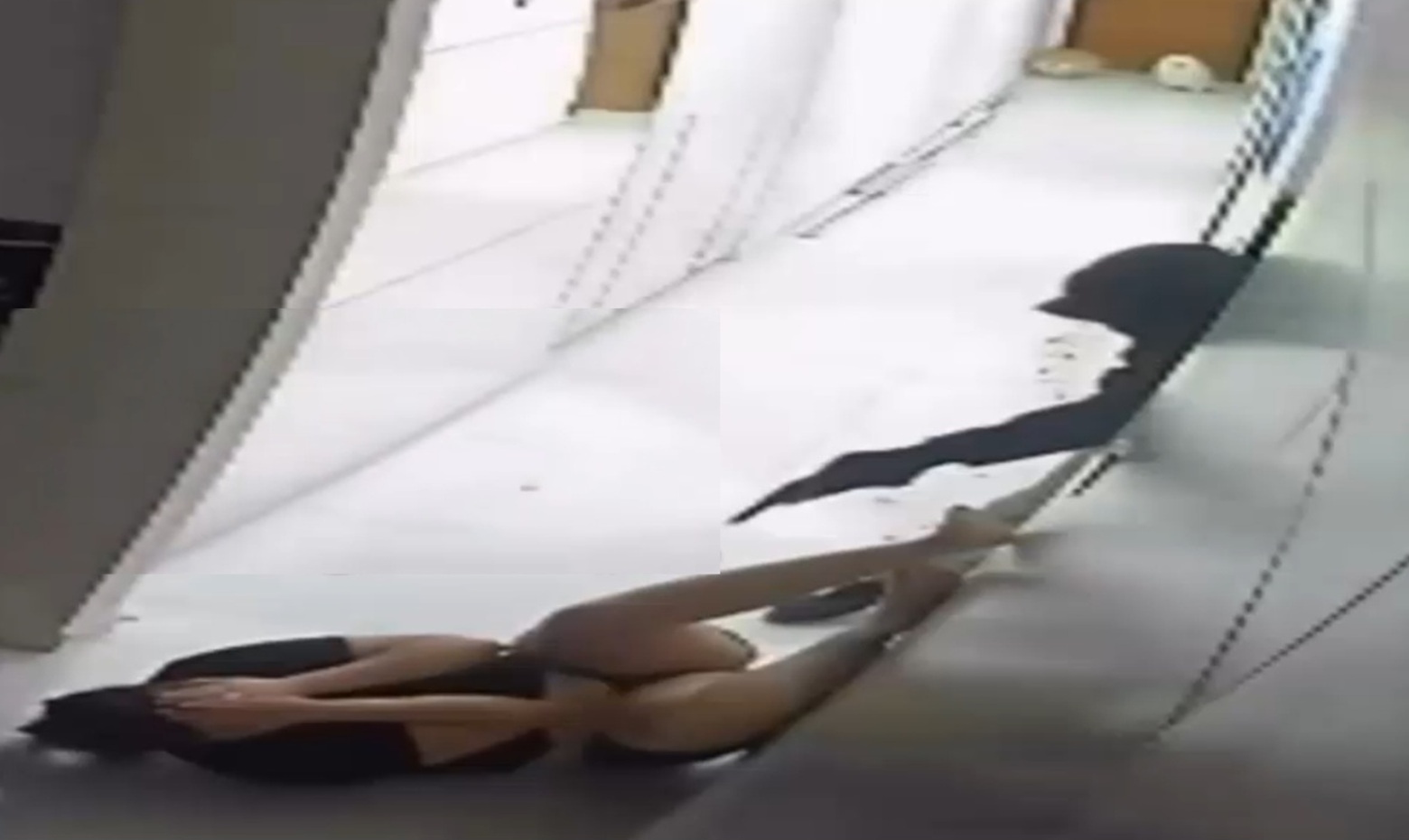 Hooded Hitman Executes Woman with Multiple Gunshots Inside Her Apartment