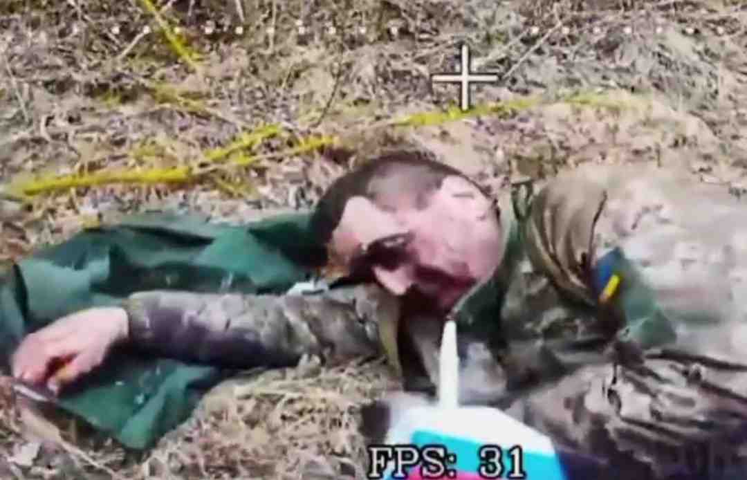 Wounded Ukrat gets demolecularized.