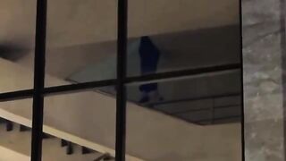 In Tambov, a man hanged himself in a crowded shopping center