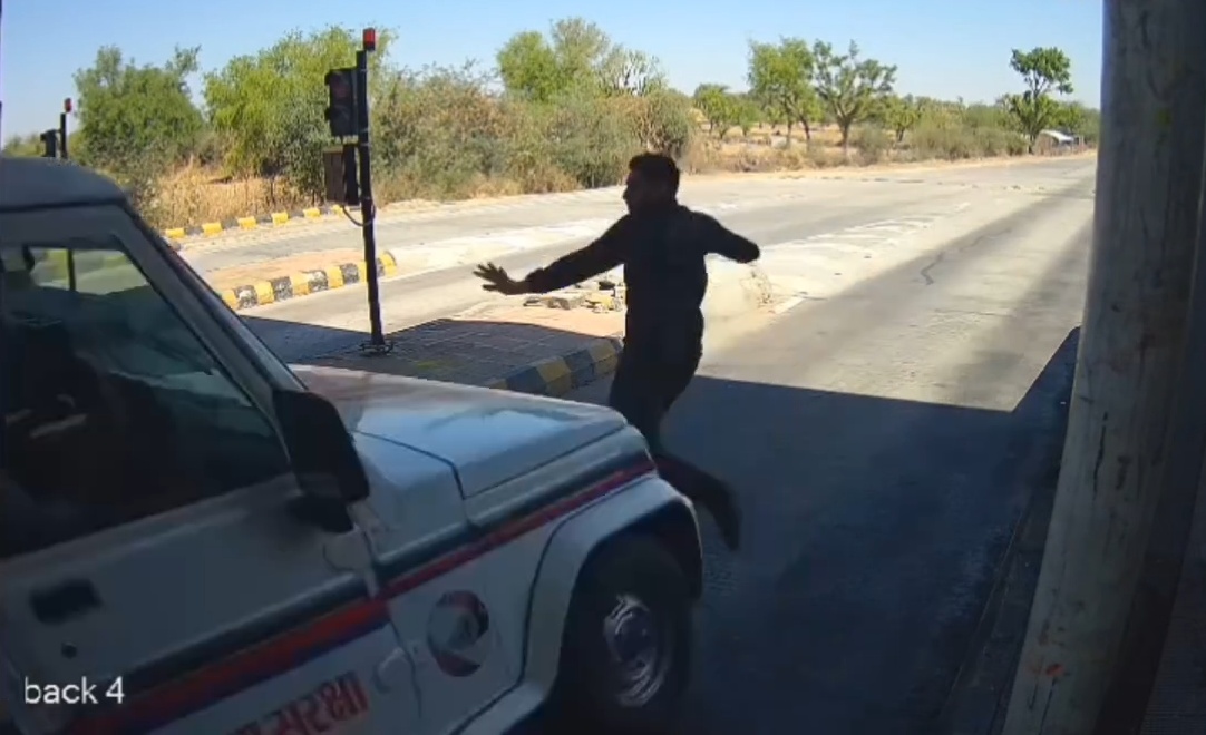 Police Vehicle Brutally Runs Over Toll Booth Worker – Left Fighting for Life