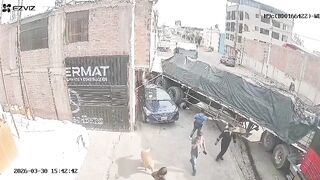 Taxi Driver Crushed by Reversing Truck in Peru