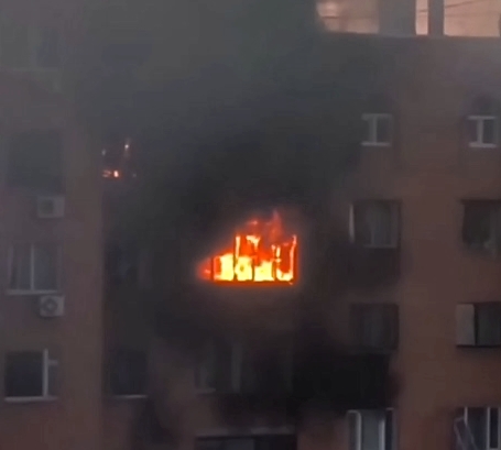 UA forces drone crashes into 16-story residential building in Ufa