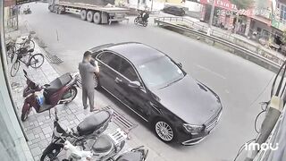 Motorcyclist & Passenger Pulled Into Traffic Without Looking – Truck Crushes to Death