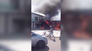 CCTV Captures Small Plane Crashing Into House - Copilot & Two Passengers Dead