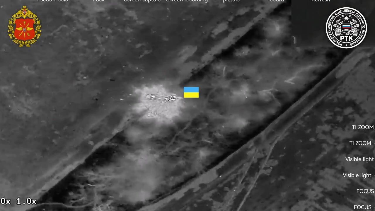 Heavy hexacopters "Mangas" bomb the positions of militants of the Kyiv