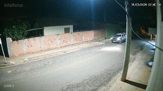 Military Police Fatally Shoot Suspect Wanted for Triple Murder in Brazil