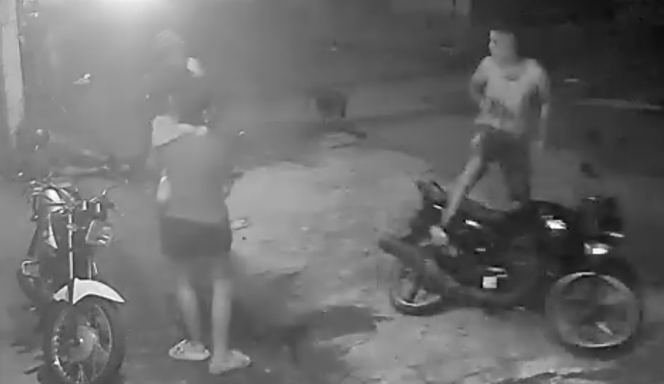 Former Rival Gunned Down While Drinking Beer with Friends by Motorcycle Assassin