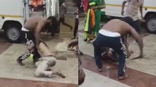 Man Gets Fatally Stabbed By Rival In Front Of Police In India