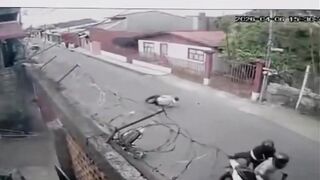 Sicarios on Motorcycle Assassinate Man with Extensive Criminal Past