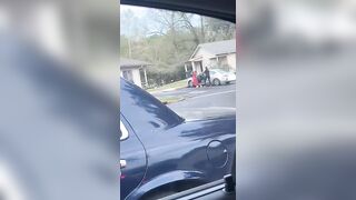 Alabama man killed, police officer injured in exchange of gunfire during traffic stop