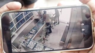 Jeweler Shot During Robbery in India