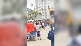 Worker Contacted A Live Wire, Died Instantly