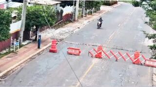 Motorcyclist Dies After Crashing into Steel Cable Stretched Across Street