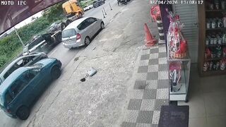 Police Shoot Suspect Who Jumped from Stolen Car and Tried to Flee