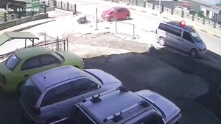 Horrifying CCTV Captures 25-Year-Old Motorcyclist’s Instant Death in Brutal Car Crash