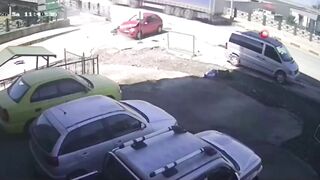 Horrifying CCTV Captures 25-Year-Old Motorcyclist’s Instant Death in Brutal Car Crash