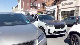 Wild Robbery Of A Jewelry In New Jersey