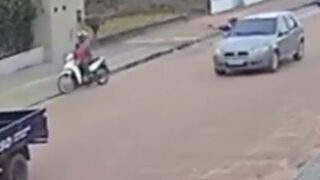 Motorcyclist Gunned Down by Armed Criminals in Moving Vehicle