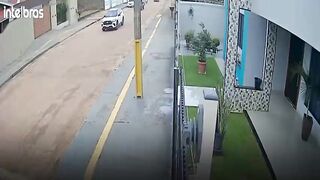 Motorcyclist Gunned Down by Armed Criminals in Moving Vehicle