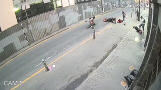Thugs Get Into An Accident, Shot By Police After Robbing A Money Changer in Peru