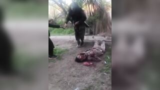 Pakistani Soldier Decapitated by Ittihad-Mujahideen Pakistan Fighters