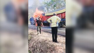 Two Drivers Burned Alive Trucks Collide Head-On in Bodies Charred Beyond Recognition