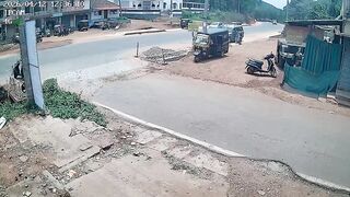 Karnataka Horror: Speeding Omni Van Flips and Mows Down Family