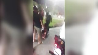 Cellphone Thief Bleeding After Being  Kicked By Locals