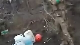 Orcs drone hits Ukrainian soldier in the legs