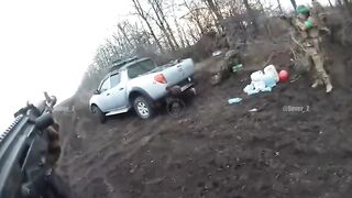 Orcs drone hits Ukrainian soldier in the legs