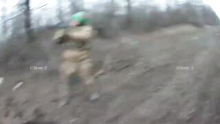 Orcs drone hits Ukrainian soldier in the legs