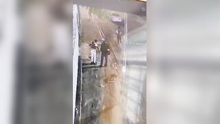Homeless Drug Addict Stabs Woman and Steals Her Purse in Brutal Street Attack