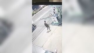 Snatcher’s Worst Day Ever – Robs Man and Gets Run Over Seconds Later