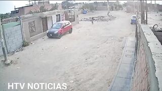 Sicarios on Motorcycle Unleash Hail of Bullets, Execute Young Man at Doorstep