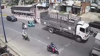 Instant Death Under The Truck Wheels