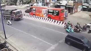 Instant Death Under The Truck Wheels