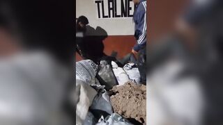Community Delivers Street Justice to Motorcycle Thief – Bat, Fists and Kicks