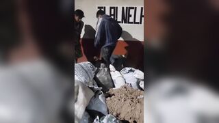 Community Delivers Street Justice to Motorcycle Thief – Bat, Fists and Kicks