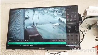 A speeding e-rickshaw hit a woman leaving her with serious head and back injuries