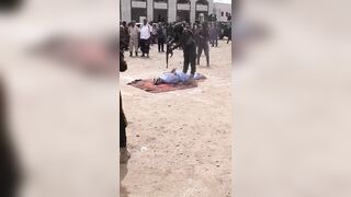 Brutal Firing Squad Execution in Yemen – Man Shot Dead for Killing His Uncle