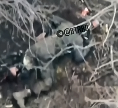 A UA soldier was hit by a mine and bled to death