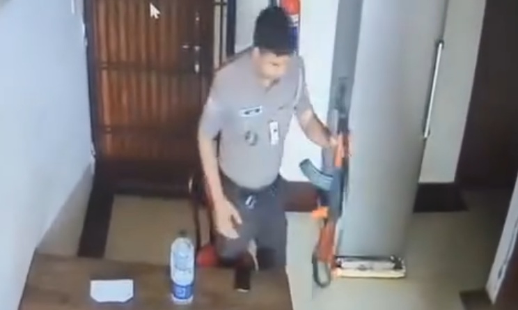 Bloody Suicide Shock: Cop Shoots Himself in the Brain with AK-47 Style Rifle