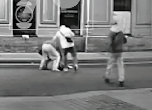 Mass brawl near liquor store